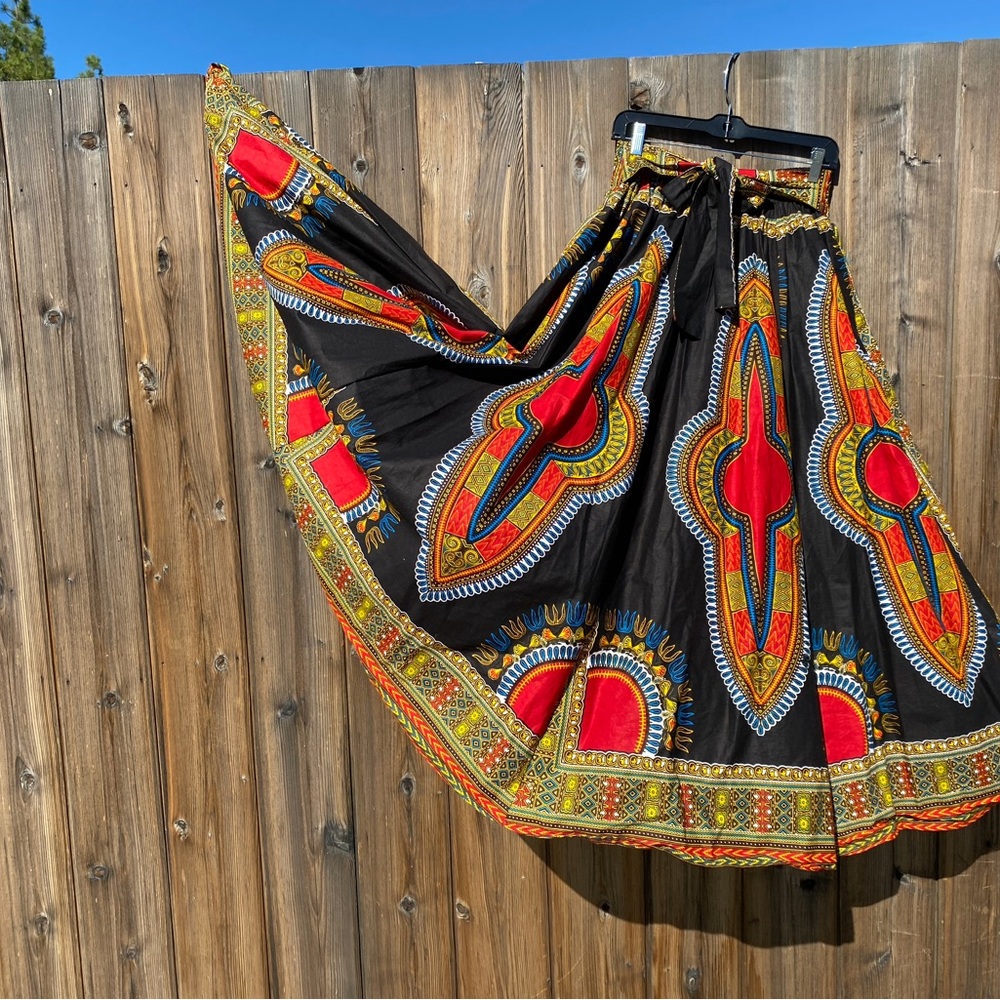 Vibrant Multicolor Full Circle Statement Skirt - Picture 11 of 13